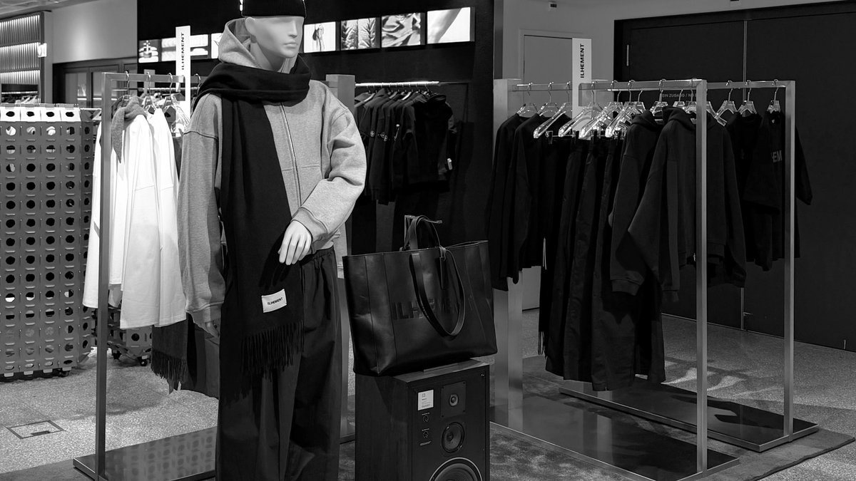 ILHEMENT, NOW AT GLOBUS: A place to settle in.