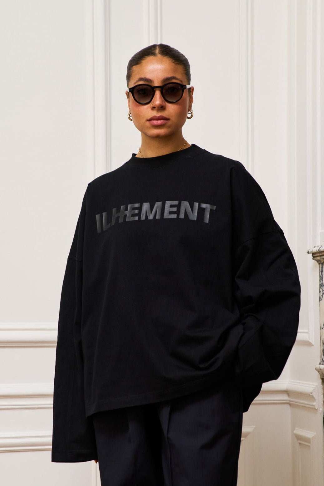 Cropped boxy long sleeve T-shirt with architectural seaming and tonal ILHEMENT logo print