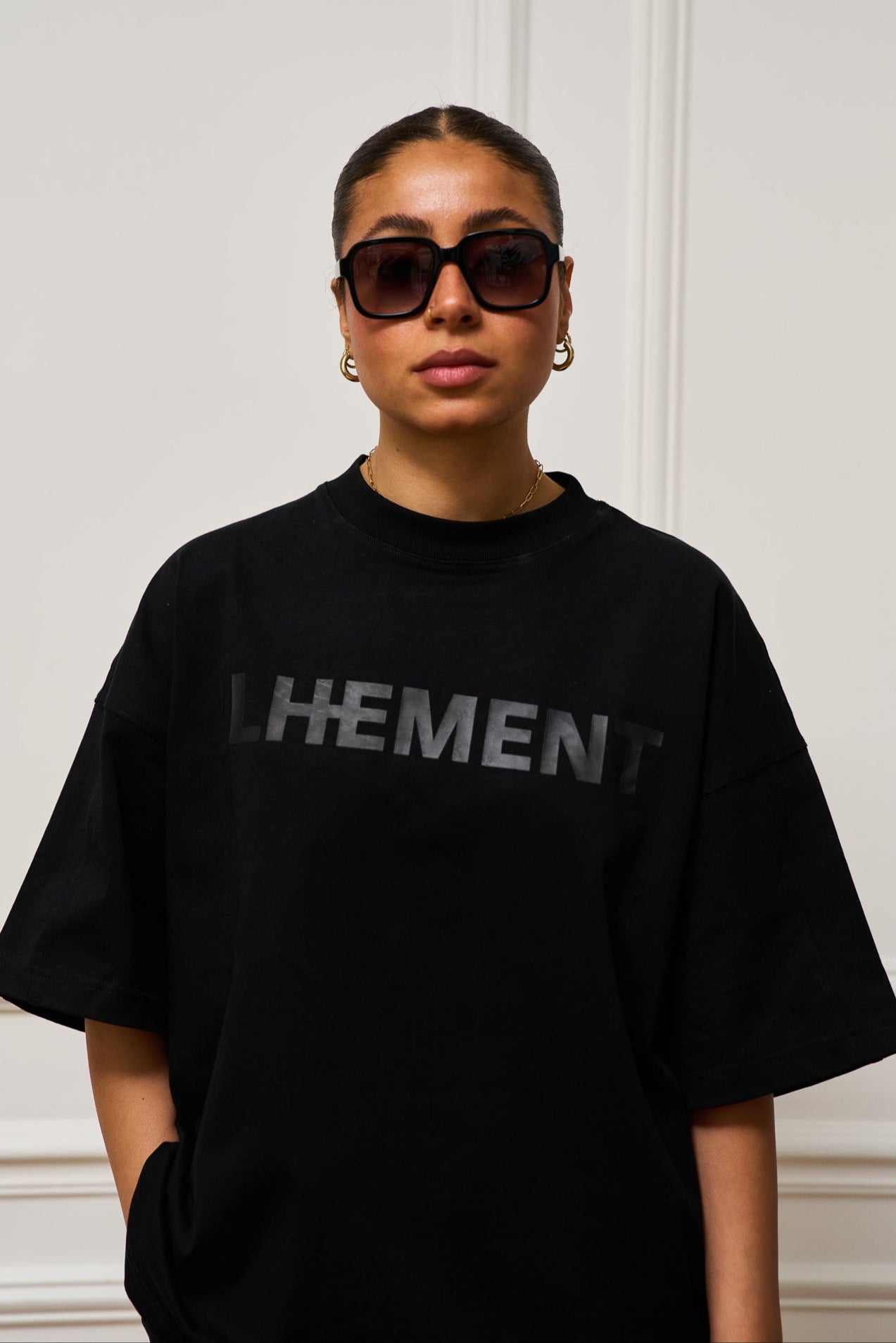 Oversized cotton Anar T-shirt with architectural seaming and tonal ILHEMENT logo print