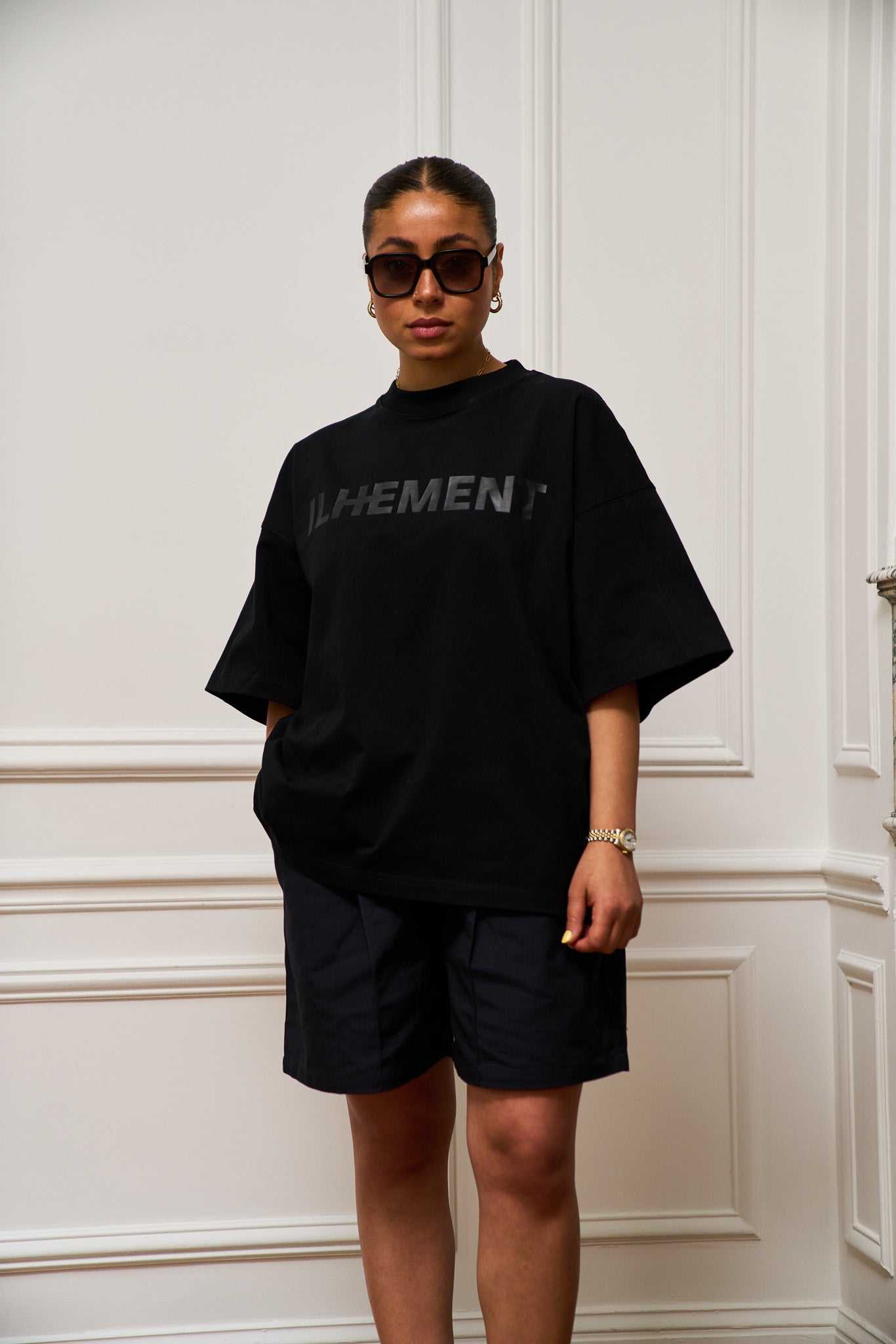 Oversized Anar T-Shirt cotton with architectural seaming and tonal print
