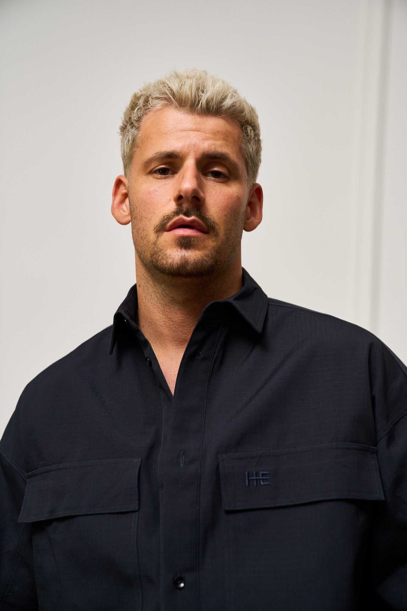 Oversized shirt short sleeve ripstop in structured organic cotton with a relaxed fit