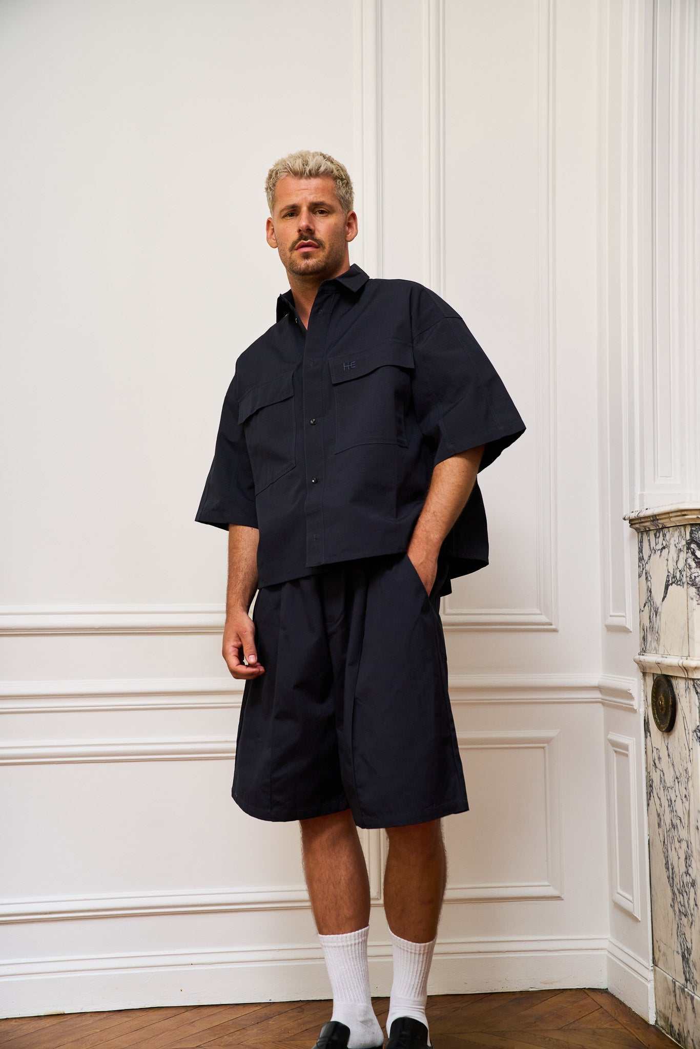 Oversized short sleeve ripstop shirt in structured organic cotton with a relaxed fit
