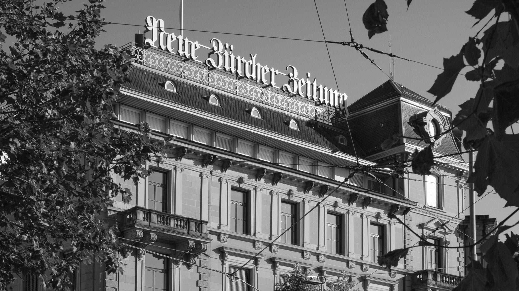 Rewriting Heritage: Curating the Neue Zürcher Zeitung’s First-Ever Lifestyle Collection - ILHEMENT